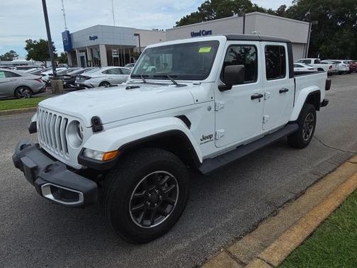 2022 Jeep Gladiator Overland