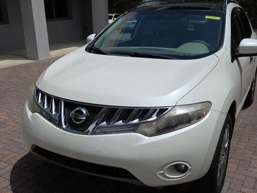 2010 Nissan Murano LE