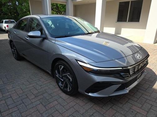 2025 Hyundai ELANTRA HEV Limited