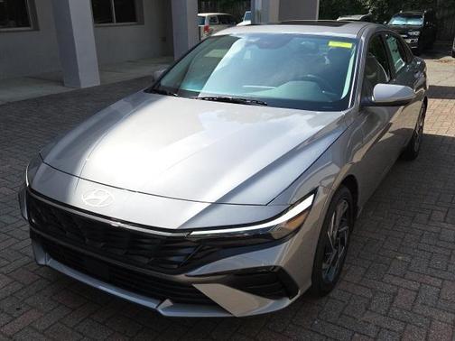 2025 Hyundai ELANTRA HEV Limited