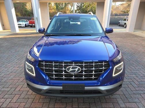 2022 Hyundai VENUE Limited