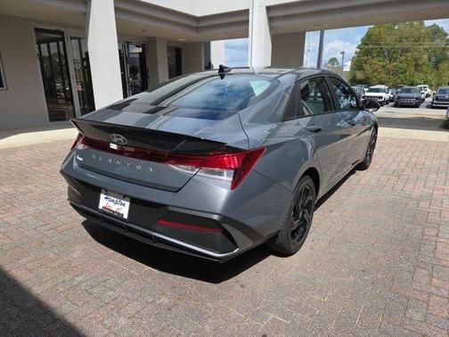 Gray Pearl 2026 Hyundai ELANTRA SEL Sport