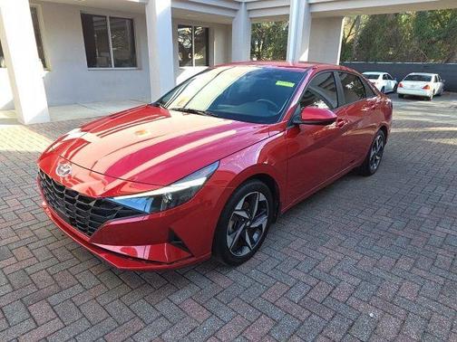 2023 Hyundai ELANTRA SEL