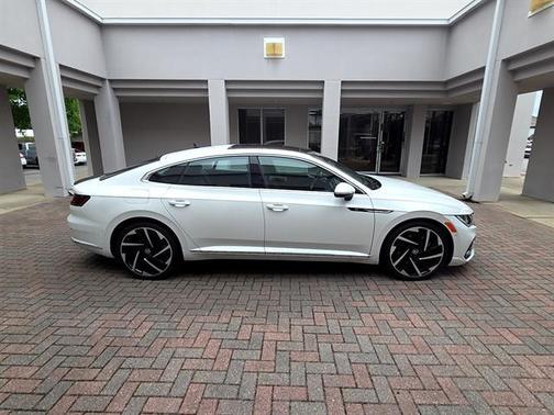 Opal White Pearl Effect 2023 Volkswagen Arteon 2.0T SEL Premium R-Line