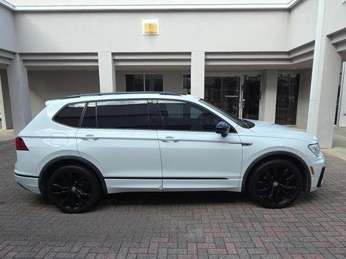 2021 Volkswagen Tiguan 2.0T SE R-Line Black
