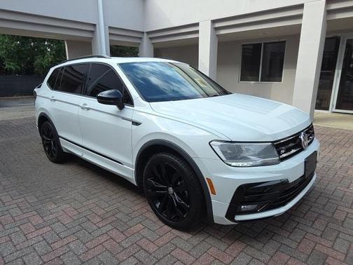 2021 Volkswagen Tiguan 2.0T SE R-Line Black