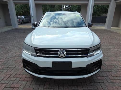 2021 Volkswagen Tiguan 2.0T SE R-Line Black