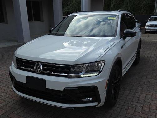 2021 Volkswagen Tiguan 2.0T SE R-Line Black