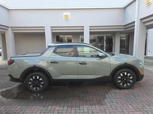 2025 Hyundai SANTA CRUZ SEL Activity