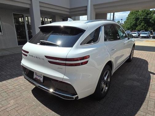 2026 Genesis GV70 2.5T Select