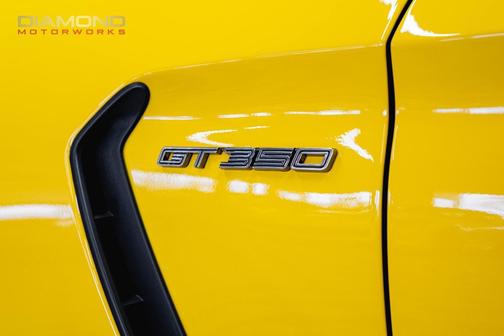 2016 Ford Shelby GT350 Base