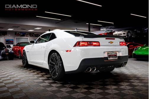 Summit White 2014 Chevrolet Camaro SS 1LE