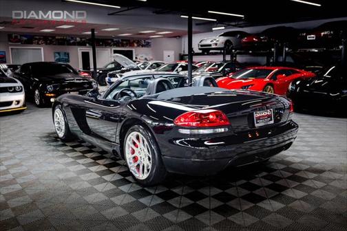 2005 Dodge Viper SRT-10