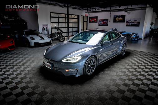 Midnight Silver Metallic 2022 Tesla Model S Plaid