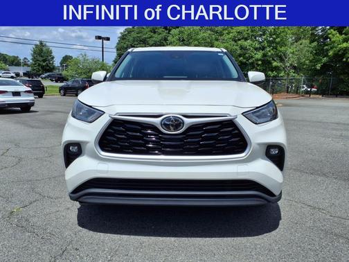2020 Toyota Highlander LE