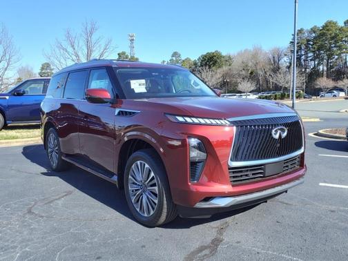 2025 INFINITI QX80 SENSORY AWD