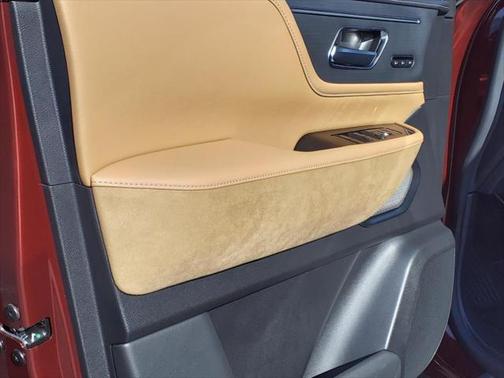 2025 INFINITI QX80 SENSORY AWD