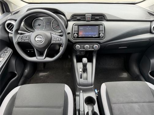 Brilliant Silver Metallic 2025 Nissan Versa 1.6 S