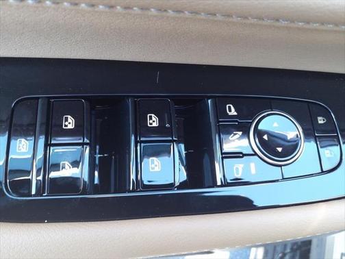 2025 INFINITI QX80 SENSORY AWD
