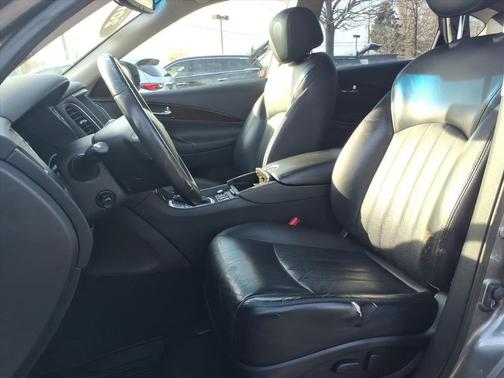 2016 INFINITI QX50 Base