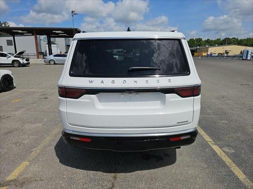 2024 Jeep Wagoneer Series II 4x2