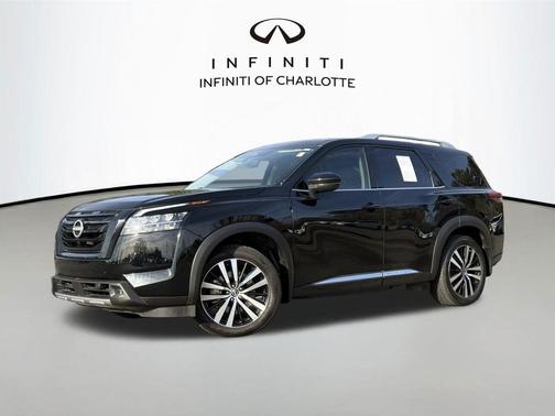 2023 Nissan Pathfinder Platinum 4WD