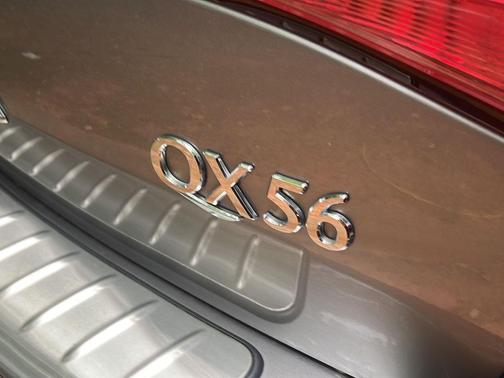 2012 INFINITI QX56 Base