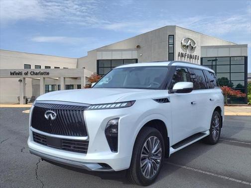 2025 INFINITI QX80 Luxe