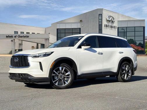 2025 INFINITI QX60 Luxe