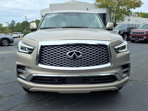 2023 INFINITI QX80 Luxe