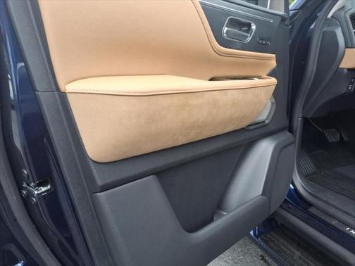 2025 INFINITI QX80 SENSORY AWD