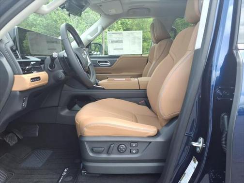 2025 INFINITI QX80 SENSORY AWD