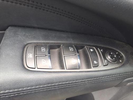 2015 INFINITI QX60 Base