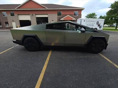 2024 Tesla Cybertruck Cyberbeast