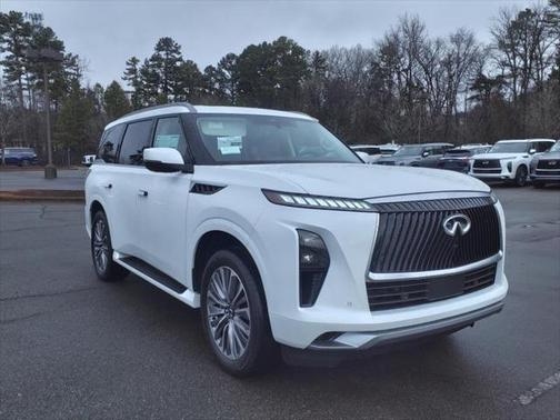 2025 INFINITI QX80 Luxe