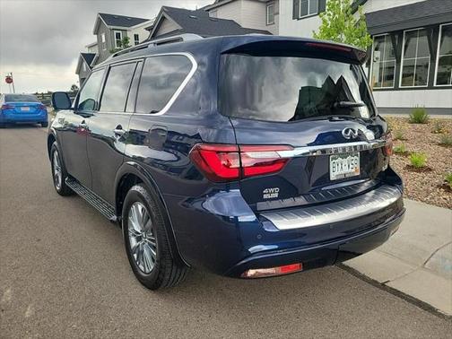 2022 INFINITI QX80 Luxe
