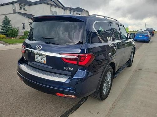 2022 INFINITI QX80 Luxe