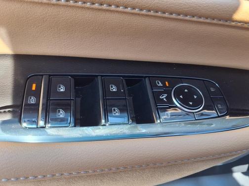 2025 INFINITI QX80 Luxe