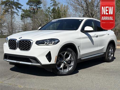 2023 BMW X4 xDrive30i