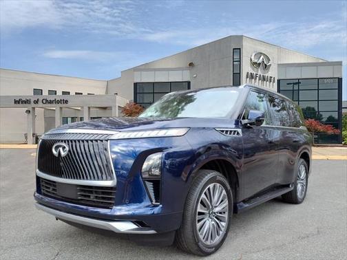 2025 INFINITI QX80 Luxe
