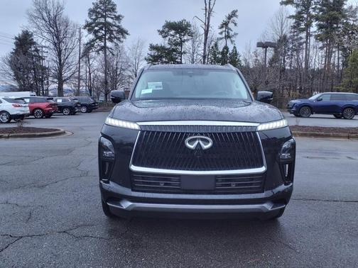 2025 INFINITI QX80 Luxe