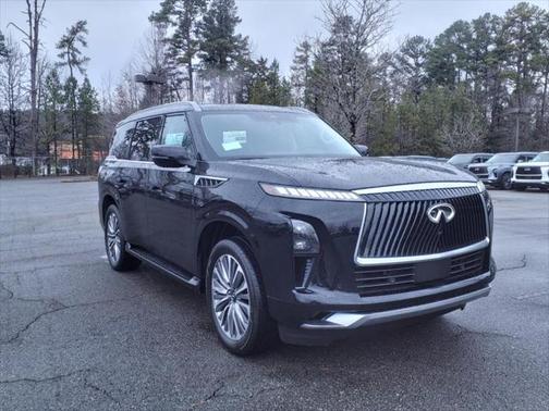2025 INFINITI QX80 Luxe