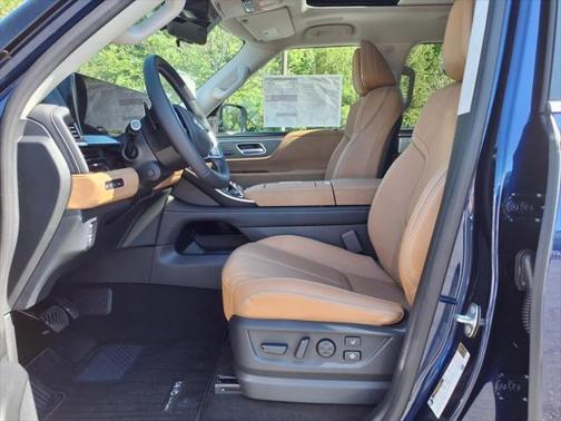 2025 INFINITI QX80 SENSORY AWD