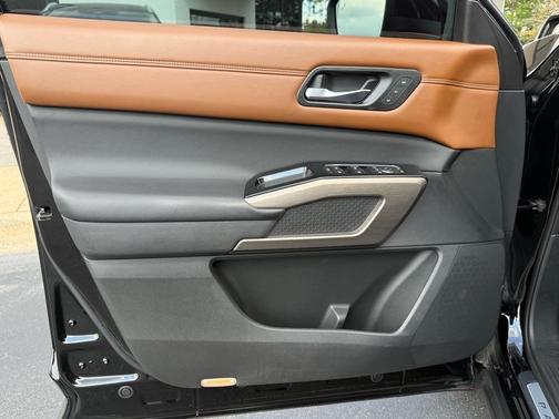 2022 Nissan Pathfinder Platinum 4WD