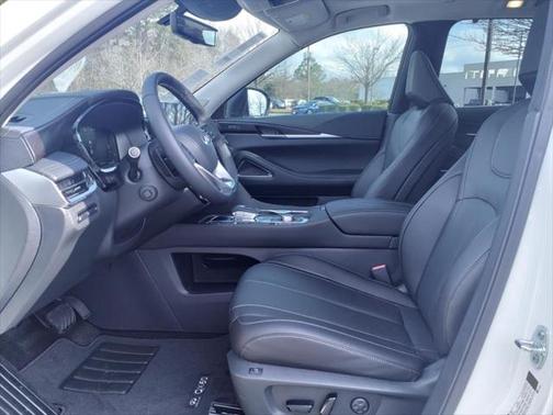 2025 INFINITI QX60 SENSORY