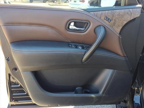 2024 INFINITI QX80 PREMIUM SELECT AWD