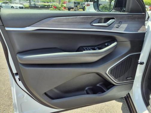 2023 Jeep Grand Cherokee Limited X