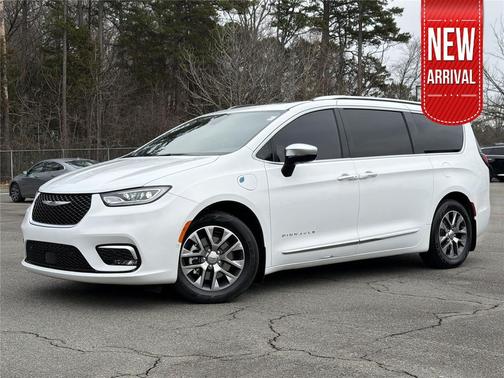 2023 Chrysler Pacifica L