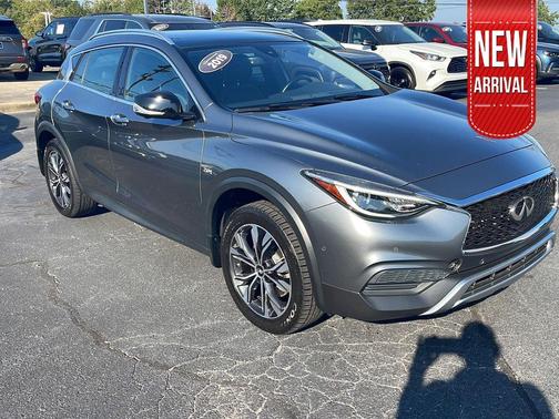 2019 INFINITI QX30 LUXE