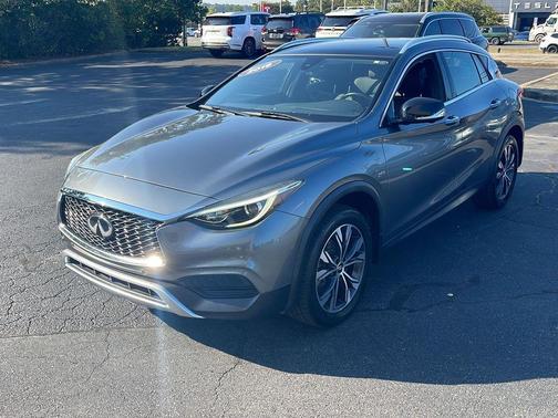 2019 INFINITI QX30 LUXE